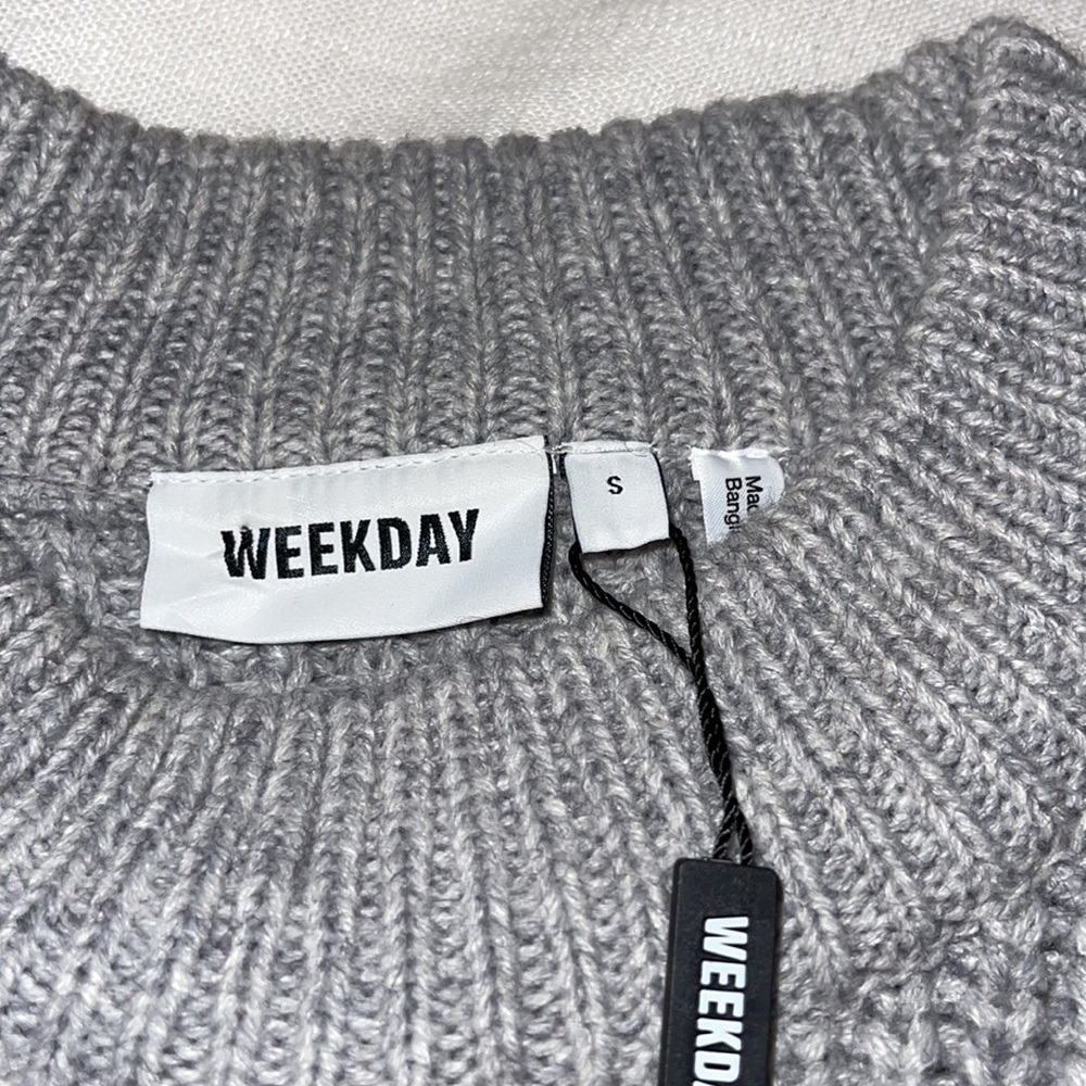 ASOS // Weekday Cassandra Sweater Grey NWT🌛 - Picture 8 of 16